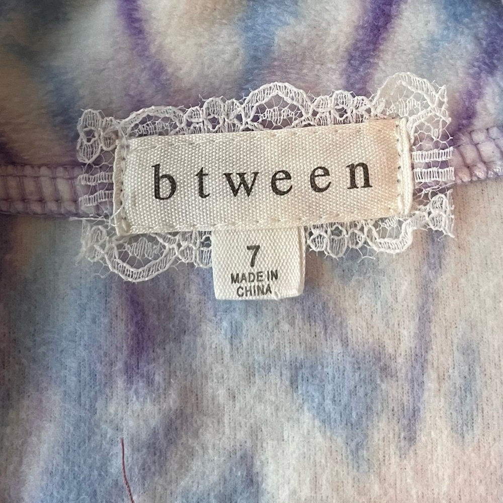 NWT btween Girls’ Tie-Dye Fleece Pullover 7 - Picture 7 of 12